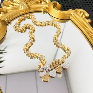 QIUHAN Collana Personalizzata OEM a Doppio Strato in Acciaio Inossidabile con Incisione <span class=keywords><strong>e</strong></span> Catena XO, Regalo Personalizzato per <span class=keywords><strong>Amici</strong></span> <span class=keywords><strong>e</strong></span> Innamorati - Product Image 3