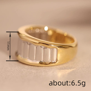 Bague en métal empilable bicolore pour femme, bijou de doigt minimaliste et tendance - Product Image 4