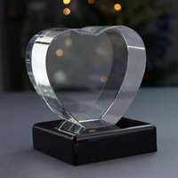 Cube de cristal vierge en forme de cœur K9 pour gravure laser 3D