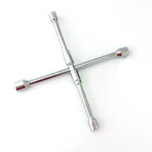 Outils manuels universels pour le changement de pneus 16 "<span class=keywords><strong>18</strong></span>" 20 "<span class=keywords><strong>Clé</strong></span> <span class=keywords><strong>à</strong></span> 4 voies pour pneu de voiture <span class=keywords><strong>Clé</strong></span> <span class=keywords><strong>à</strong></span> écrou de roue en croix <span class=keywords><strong>Clé</strong></span> <span class=keywords><strong>à</strong></span> douille en croix - Product Image 4