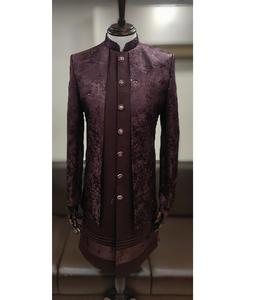 Ensemble Sherwani d'intérieur en polyester pour homme avec veste brodée sur le devant et Kurta idéal pour les réceptions et les événements de mariage - Product Image 5