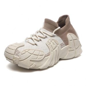Zapatos Deportivos Casuales de Verano 2025 con Suelas Gruesas Antideslizantes y Resistentes al Desgaste, Diseño Elevado y Tejido Transpirable, Estilo Walking - Product Image 1