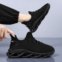 Chaussures de sport décontractées pour hommes, respirantes, en maille tissée, à semelle épaisse, à enfiler, absorbant les chocs, antidérapantes, pour la course en extérieur