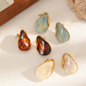 ต่างหูเรซิ่นทรงหยดน้ำ ดีไซน์เรขาคณิตแบบไม่สมมาตร ตัวเรือนสแตนเลสสตีล สำหรับผู้หญิง แฟชั่นเครื่องประดับสำหรับงานปาร์ตี้ - Product Image 1