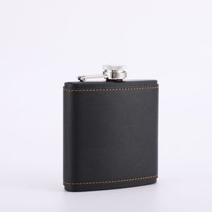 Flacon à liqueur rétro noir de luxe léger en acier inoxydable enveloppé de cuir pour les loisirs en plein air - Product Image 4