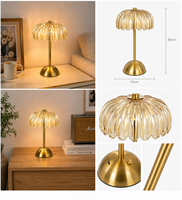 Lampe de table sans fil moderne rechargeable à LED, en verre, en forme de fleur, pour restaurant, bar, hôtel, chambre à coucher, usage décoratif