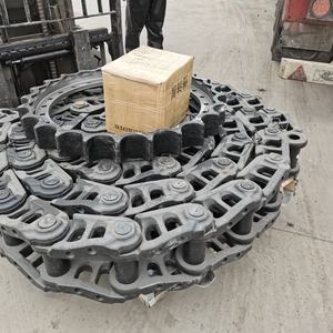 שרשרת מסילה אטומה של MiBo 23B-23-21300, מרווח 77 מ\\\"מ, עובי 4 מ\\\"מ, עבור מחפר PC850-8, פלדת יציקה, מרווח ברגים 228 מ\\\"מ, התקנה בהברגה, התאמה מקורית, אחריות 12 חודשים - Product Image 2