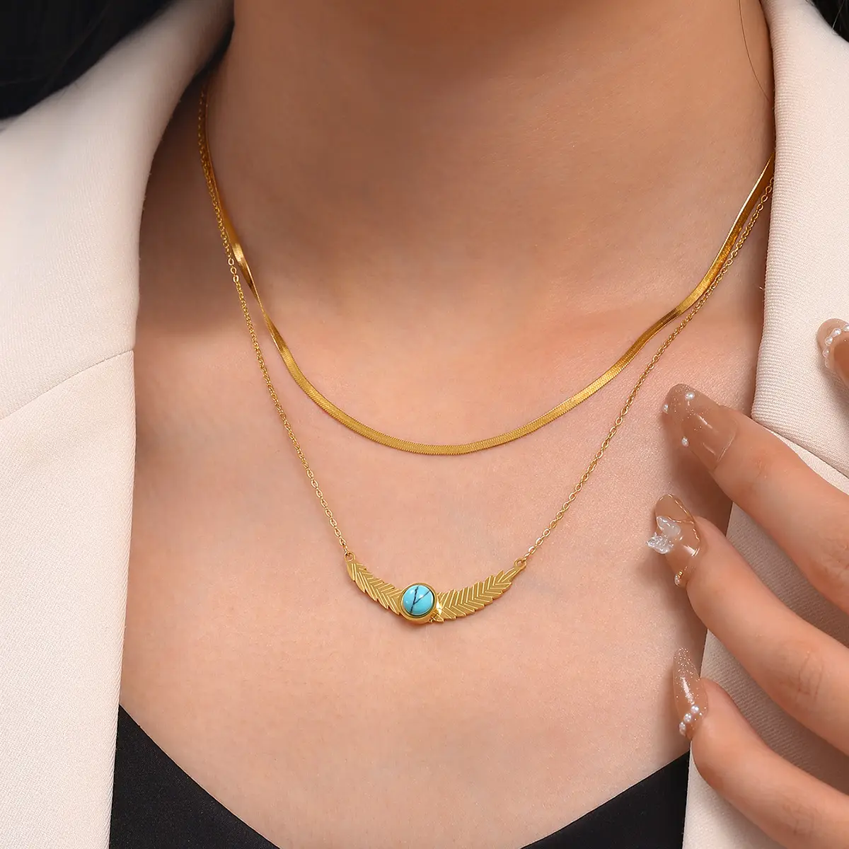 2023 Stainless Steel Fashion Double Layer Necklace 18K Gold Round Turquoise Snake Bone Chain