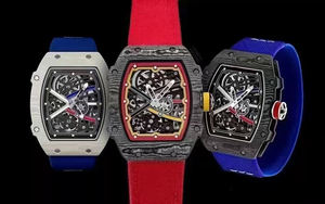 Montre-bracelet mécanique automatique de luxe, double fuseau horaire, cadran en météorite lumineux, lunette rouge et bleue, bracelet en cuir/caoutchouc, fermoir caché - Product Image 4