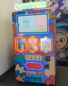 Nouveau modèle exportable de distributeur automatique intelligent et entièrement automatisé de puzzles photo DIY pour sites touristiques et centres commerciaux - Product Image 5