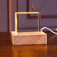 Cube de cristal vierge de haute qualité pour gravure laser 3D avec base en bois et lumière LED, veilleuse, décoration d'intérieur, lampe de table WDY-0516