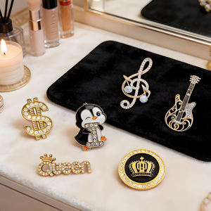 Broche de Metal con Pedrería Personalizado, Cristal Brillante Tipo Diamante, Aleación de Zinc, Lujoso y Elegante para Fiestas Nocturnas - Product Image 4