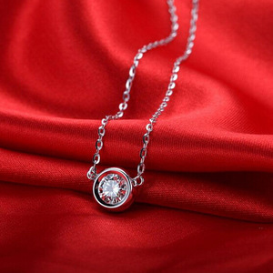 Collar con Colgante de Diamante Redondo Simple, Engaste en Bisel, Acero Dorado, Oro Rosa, Cadena de Clavícula para Uso Diario de Mujer, 6MM - Product Image 4