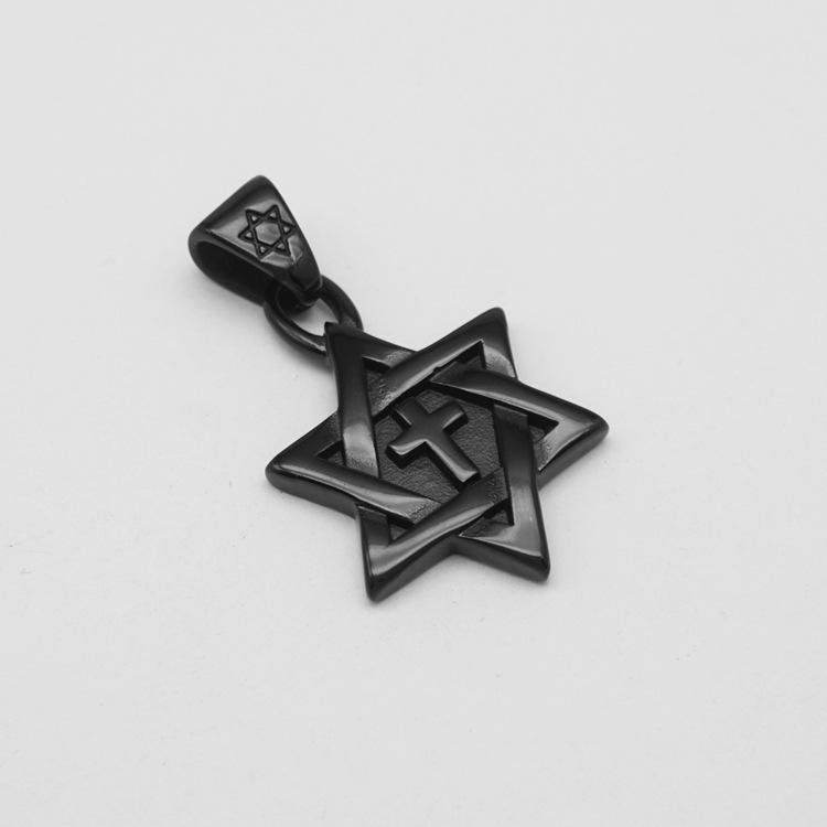 จี้เดี่ยวสีดำ