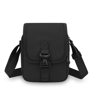 Riñonera Deportiva de Moda, Práctica y Ajustable, Riñonera Táctica para Hombre, Bolsa de Mensajero con Hebilla Magnética - Product Image 2