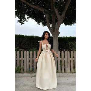 Vestido de Fiesta Largo hasta el Suelo Mirabelle para Mujer, Estilo Formal con Cuello Alto y Decoración de Lentejuelas, Corte Imperio - Product Image 3