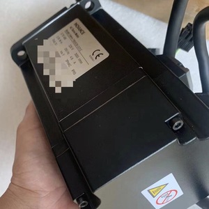 มอเตอร์เซอร์โว Inovance AC 0.75 กิโลวัตต์ 220 โวลต์ 3000 รอบต่อนาที พร้อมชุดสายไฟสำหรับระบบอัตโนมัติในอุตสาหกรรม - Product Image 2