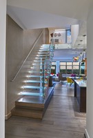 Escalier intérieur en métal au design moderne, garde-corps en métal et en verre, monoléger, forme droite, pour appartements, villas, taille personnalisée