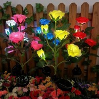 Lampe solaire LED de jardin IP65 étanche, lumière décorative solaire extérieure en forme de rose pour cour et tombes