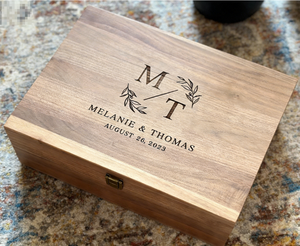 Caja <span class=keywords><strong>de</strong></span> Recuerdos <span class=keywords><strong>de</strong></span> Boda Personalizada - Caja <span class=keywords><strong>de</strong></span> <span class=keywords><strong>Madera</strong></span> Grabada a Medida <span class=keywords><strong>para</strong></span> Parejas - <span class=keywords><strong>Regalos</strong></span> <span class=keywords><strong>de</strong></span> <span class=keywords><strong>Aniversario</strong></span>, <span class=keywords><strong>Regalos</strong></span> <span class=keywords><strong>para</strong></span> Despedida <span class=keywords><strong>de</strong></span> Soltera - Product Image 6