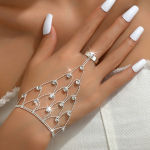 Bracciale da palcoscenico sexy con strass, bestseller all'ingrosso, nuovo modello per feste in Europa e Stati Uniti - Product Image 5