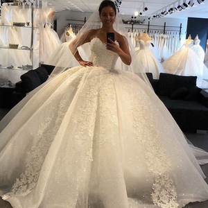 Elegant Beaded Wedding Dress Tulle Lace Sweetheart Neckline Princess Ball Gown White Bridal Dress With Veil - Product Image 1