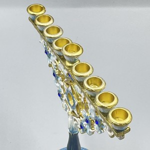 Menorá de Aluminio Martillado Estilo Yair Emanuel, Colores Personalizados, Menorá de Arte Moderno de Lujo, Forma Única para Regalo Navideño - Product Image 2