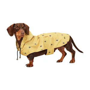 Qiqu Pet Supplies Custom 2024 New Designer Luxury dog accessories Raincoat Lite Hot Pink pet waterproof Lightly Jacket For Dogs