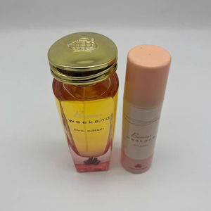 Berries Weekend Pink Edition Eau De Parfum 100mL Juego de spray de <span class=keywords><strong>Deo</strong></span> perfumado gratis Juego de regalo de fragancia para mujer - Product Image 5