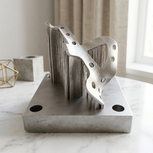 Services d'impression 3D SLM de prototypage rapide de haute qualité pour pièces métalliques en aluminium-titane, précision de 0,1 mm, livraison en 3 à 7 jours - Product Image 1