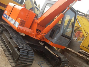Mini-excavatrice sur chenilles Hitachi EX60-1 ZX60 d'occasion avec godet de 0,8 m, puissance de 65 kW, garantie de 6 mois, en vente - Product Image 4