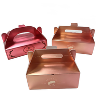 Caja de Cartón Dorada con Efecto de Estampado en Lámina Dorada, Empaque de Lujo de Alta Gama para Dulces, Pasteles y Productos de Panadería, con Asa