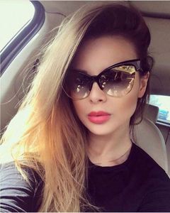 Lunettes de soleil vintage surdimensionnées pour femme avec verres dégradés, grandes montures, style œil de chat - Product Image 5