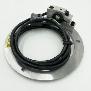 A860-2120-V003เข้ารหัสแกนหมุน Fanuc ของแท้สำหรับเครื่อง CNC