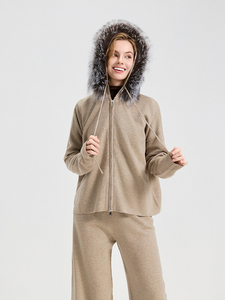 QC25070 Conjunto de <span class=keywords><strong>chándal</strong></span> de abrigo de lana con capucha de piel de zorro plateado natural para <span class=keywords><strong>mujer</strong></span> - Product Image 6