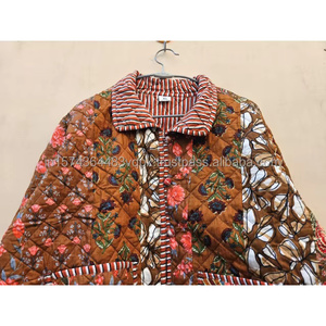 Veste d'hiver et d'été pour femme, faite à la main en coton indien imprimé au bloc, matelassée, à col rabattu, de qualité supérieure, avec doublure en lin. - Product Image 3