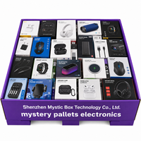 Boîte mystère d'électronique en gros, gadgets intelligents aléatoires, accessoires pour téléphones portables, montres connectées, coffret cadeau surprise, commandes en gros