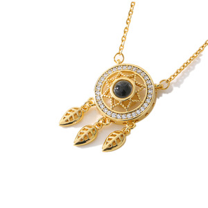 Collana in Rame con Proiezione Personalizzata del Nome 'Ti Amo' in 100 Lingue, Ciondolo Placcato Argento Vintage, Regalo Romantico d'Amore - Product Image 1