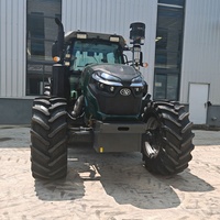 Tracteur agricole lourd 240 CV 4x4 avec moteur diesel et système hydraulique PTO pour travaux agricoles