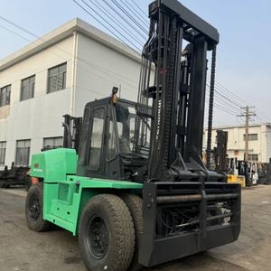 Montacargas Diésel Mitsubishi FD160 Usado de 16 Toneladas, Tracción en las Cuatro Ruedas, Neumáticos Sólidos, Mástil de Tres Etapas, para Manejo de Palés y Contenedores en Almacenes - Product Image 4