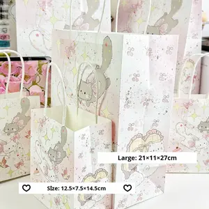 Sac cadeau à main en papier kraft durable de haute qualité avec nœud en ruban, motif chat mignon de dessin animé, pour l'anniversaire d'un meilleur ami - Product Image 1
