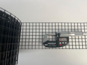 <span class=keywords><strong>Bird</strong></span> Spikes pannelli solari-1.5mm 1/2x 1/2 pollici foro 4 inchx100ft con Scatterbird per il controllo dei parassiti-maglia deterrente per uccelli - Product Image 2