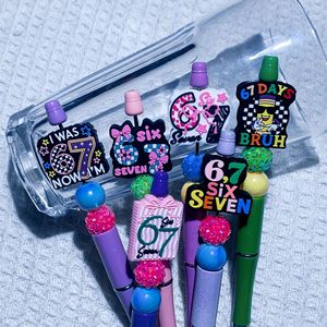 Cuentas de silicona de formas mixtas con diseño del número 67 para decoración de bolígrafos - Product Image 1