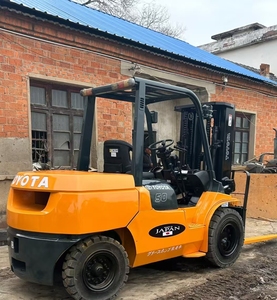 Original Japanese Toyota FD50/FD20/FD30 Used Mini Diesel <b>Forklift</b> Truck 5Ton 3Ton 7200KG 0-2000 Hours for Hot Sale - Product Image 5