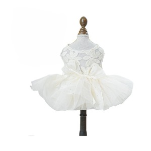 Vestido de Tul Blanco con Lazo de Pedrería para Perros y Gatos, Traje Formal para Mascotas - Product Image 5