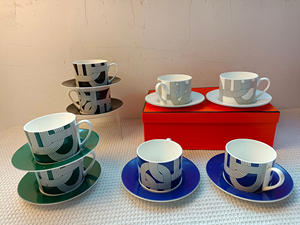 Ensemble de luxe 2 tasses et soucoupes en céramique noir et blanc, design Runway, idéal pour le thé de l'après-midi pour 2 personnes, parfait pour les cadeaux promotionnels - Product Image 6