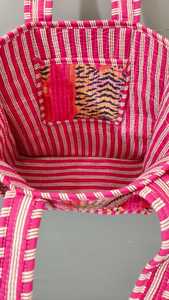 Bolso de mano de terciopelo con estampado de tigre rosa, diseño moderno, bolso de compras con parte superior abierta, bolso de mano para mujer para todas las estaciones - Product Image 6