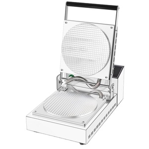 Machine professionnelle de fabrication de cornets de gaufres belges personnalisés avec logo gravé pour la vente de street food - Product Image 1