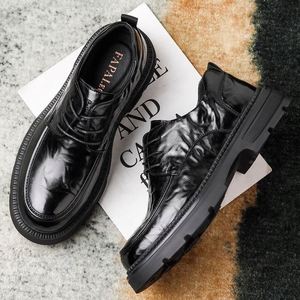 Chaussures Derby pour hommes en cuir lisse imperméable de style britannique haut de gamme pour l'automne, le bureau et la carrière - Product Image 3