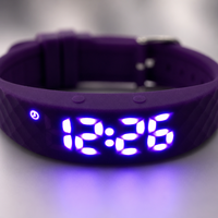 Montre sport numérique LED rectangulaire pour enfants avec alarme, bracelet en silicone violet mignon pour filles et garçons, cadeau pour étudiants